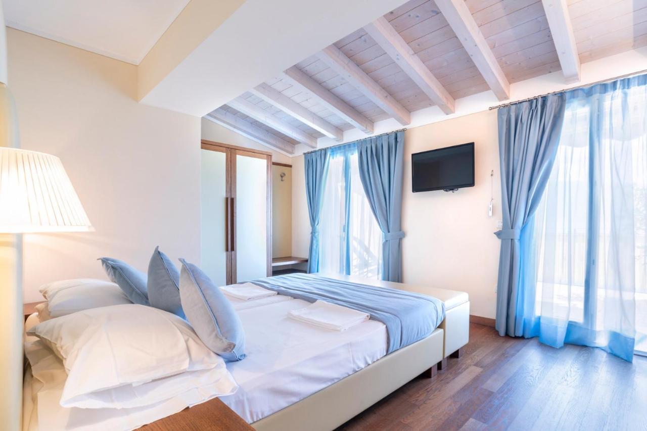 Hotel Baia D'Oro - Adults Only Гарньяно Экстерьер фото